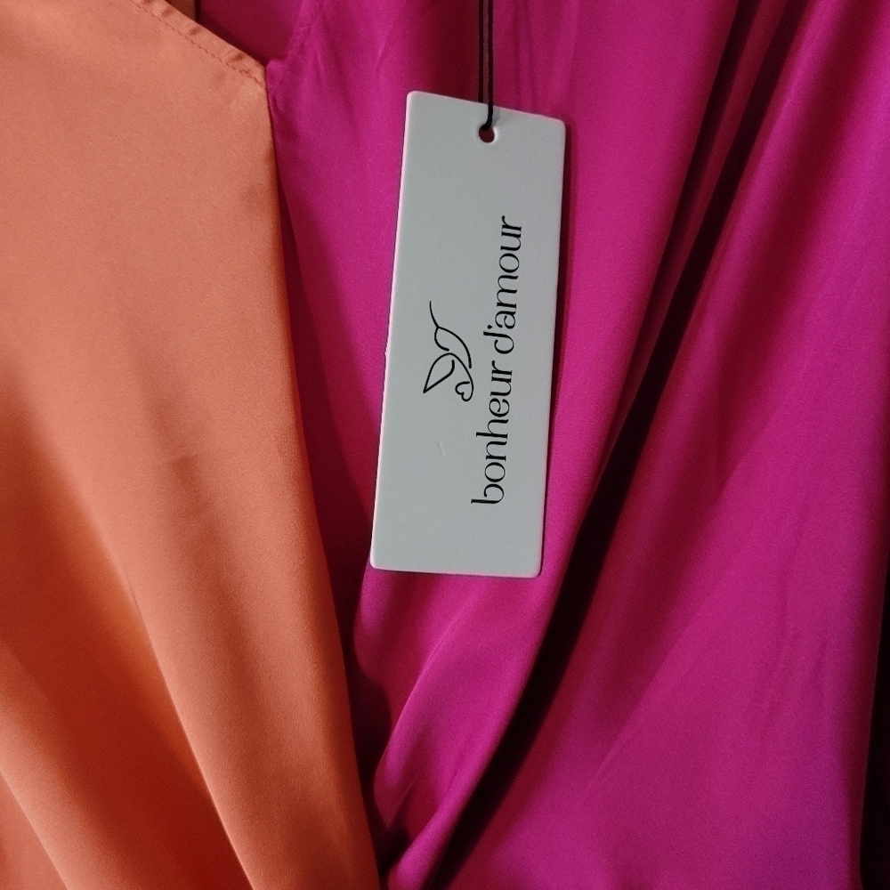 COLORBLOCK twist front dress 🤪 👌 ✨️ - Picture 4 of 10